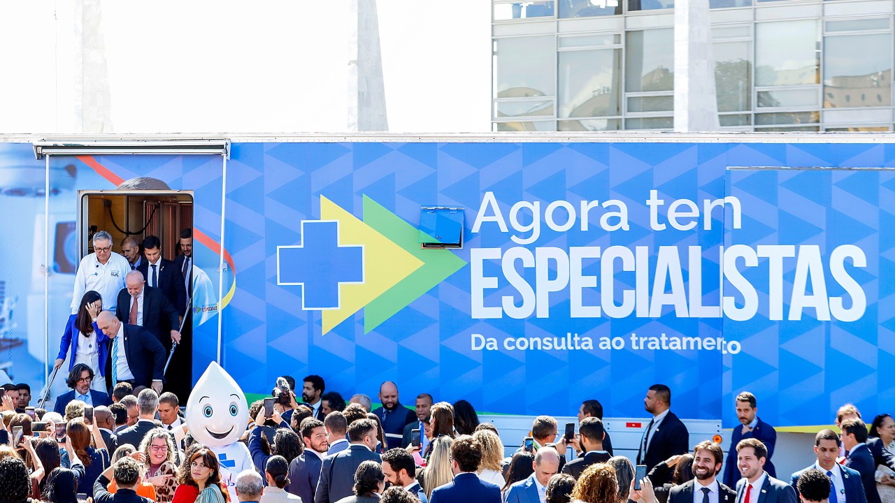 Agora tem Especialistas, novo programa do SUS