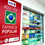 Entenda como funciona o programa Farmácia Popular, que oferece medicamentos gratuitos e com desconto em farmácias credenciadas pelo Brasil.